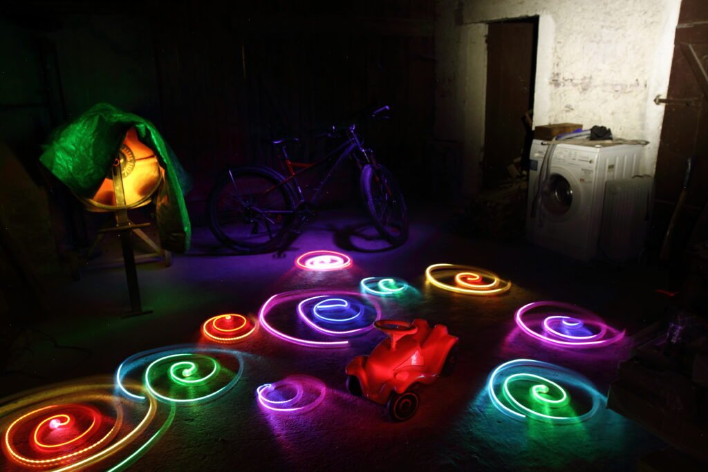 Lichtmalerei-Langzeitbelichtung in der Scheune