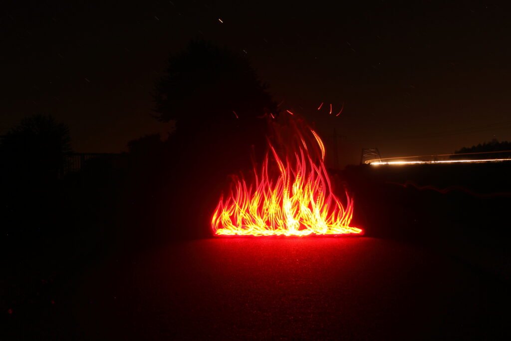 Lichtmalerei, Lagerfeuer, Feuer,
Langzeitbelichtung, IrisDraw.art